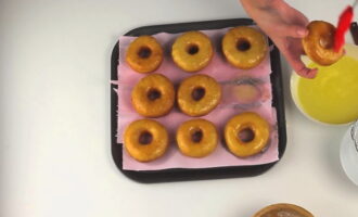 Пончики — 10 пошаговых рецептов приготовления в домашних условиях