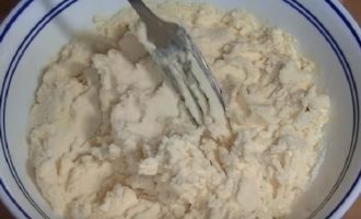 Пышные сырники из творога с мукой на сковороде – 7 пошаговых рецептов