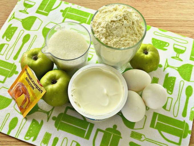 Шарлотка с яблоками в мультиварке – 10 пошаговых рецептов