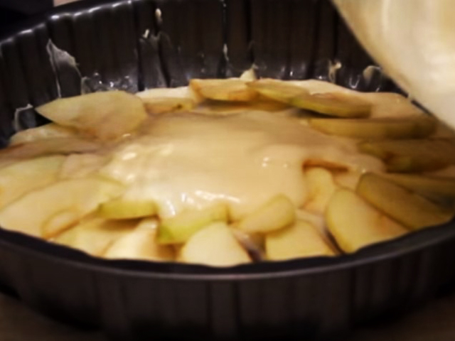 Шарлотка с содой: с яблоками, корицей, грушей, медом, пышная, воздушная, вкусно и быстро, рецепты приготовления