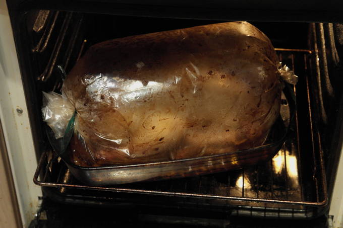 Сочная утка в духовке — 10 вкусных рецептов пошагово