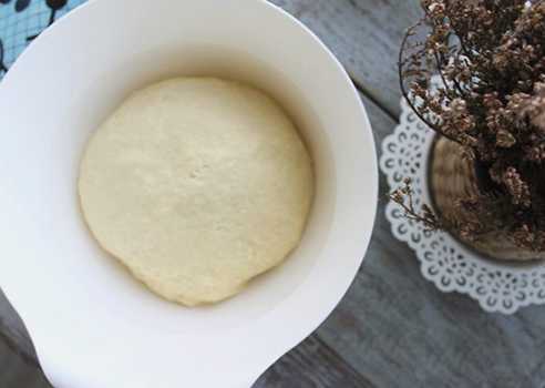 Тесто для пирожков с сухими дрожжами – 10 рецептов