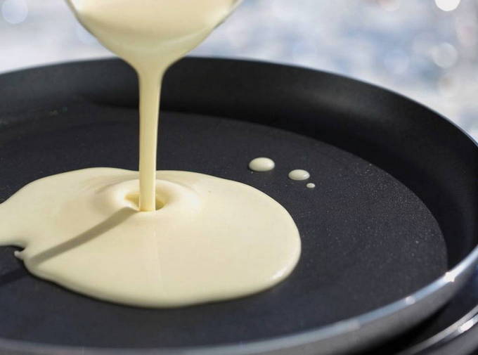 Тонкие блины на молоке с дырочками — 10 самых вкусных и простых рецептов