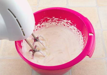 Торт с клубникой — 10 рецептов в домашних условиях